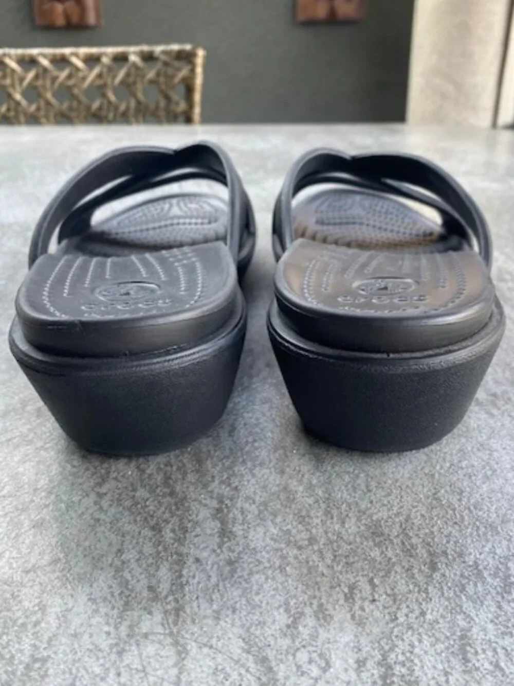 CROCS Women's Black Slip-On Strappy Sandals Size 10